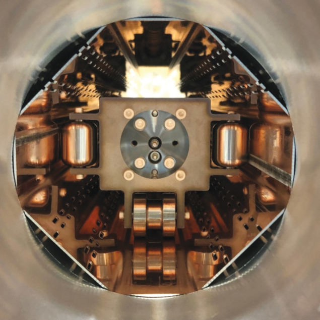 Carbon coating of a beam screen
